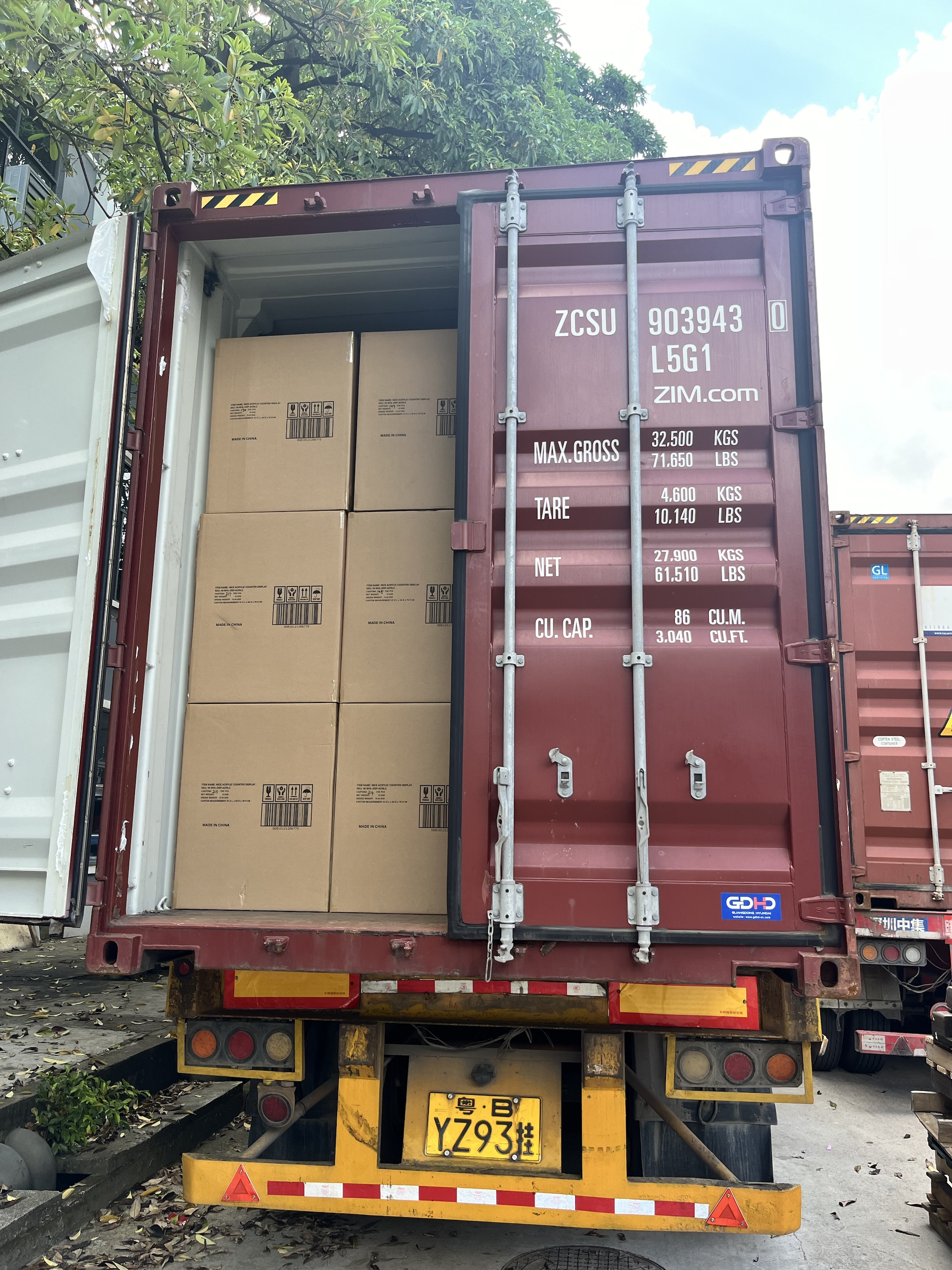 亞克力展示架裝柜真的很麻煩嗎？