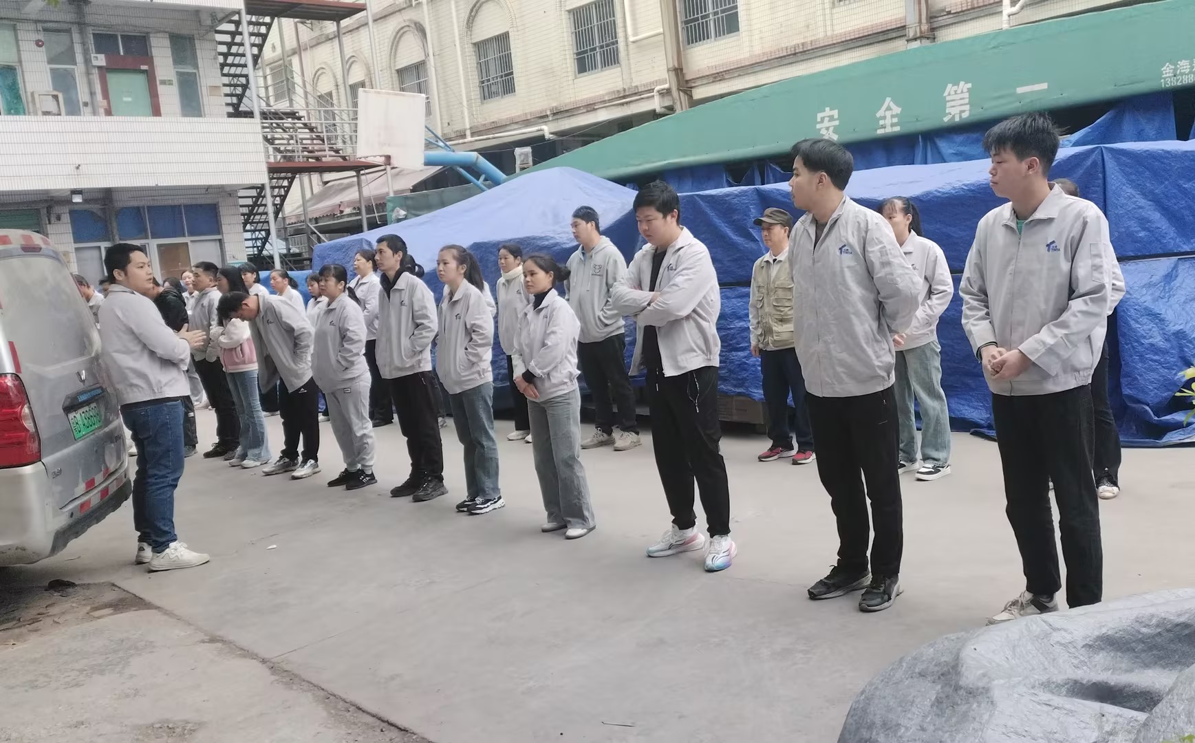 cfa4af966d4dd8528a8dc02a675896ed_compress